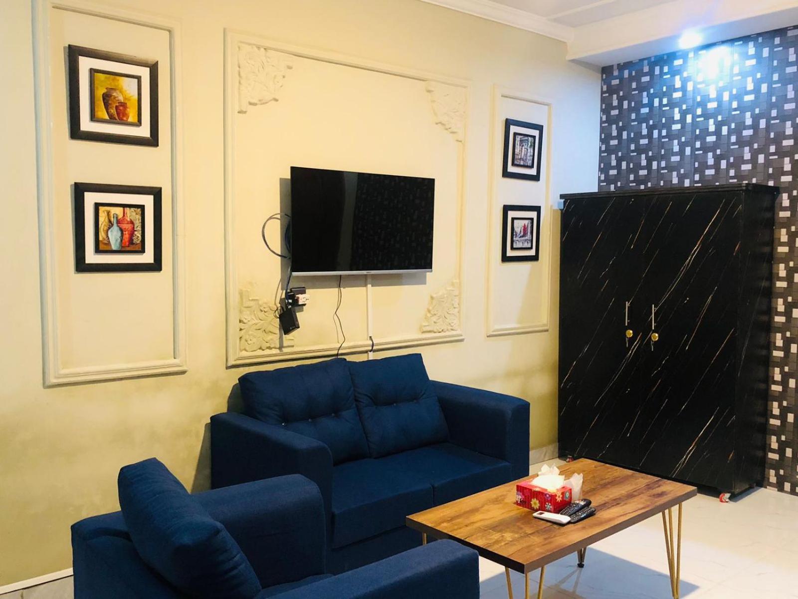 Royal Executive Otel İslamabad Dış mekan fotoğraf