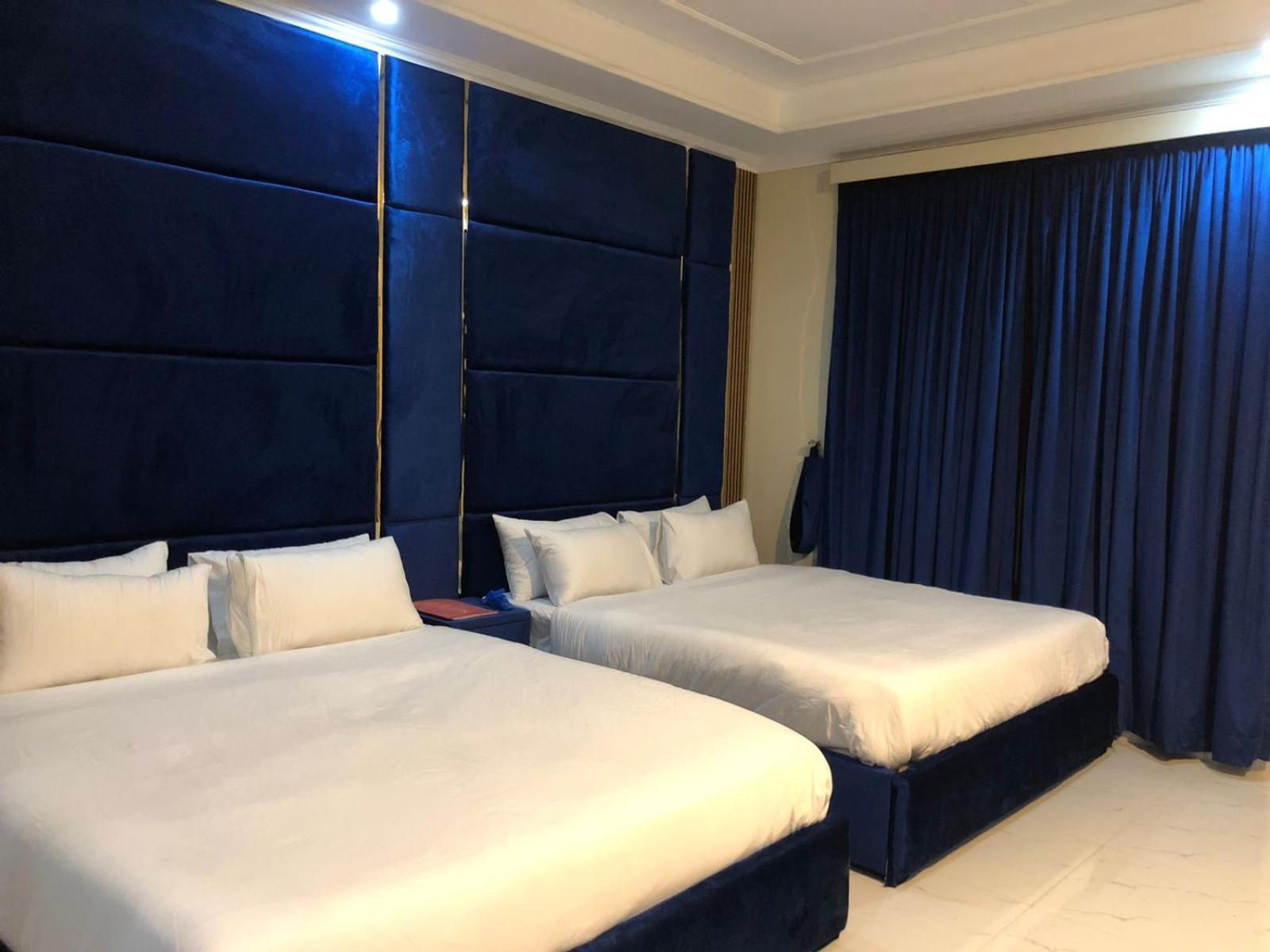 Royal Executive Otel İslamabad Dış mekan fotoğraf